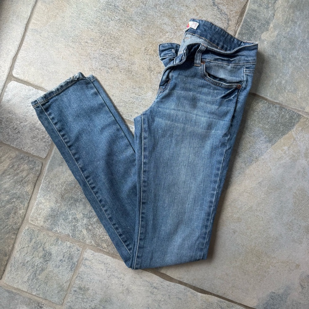 Forever 21 Y2K 2000s Vinage Blue Straight Leg Jeans with Classic Style Size 3/26